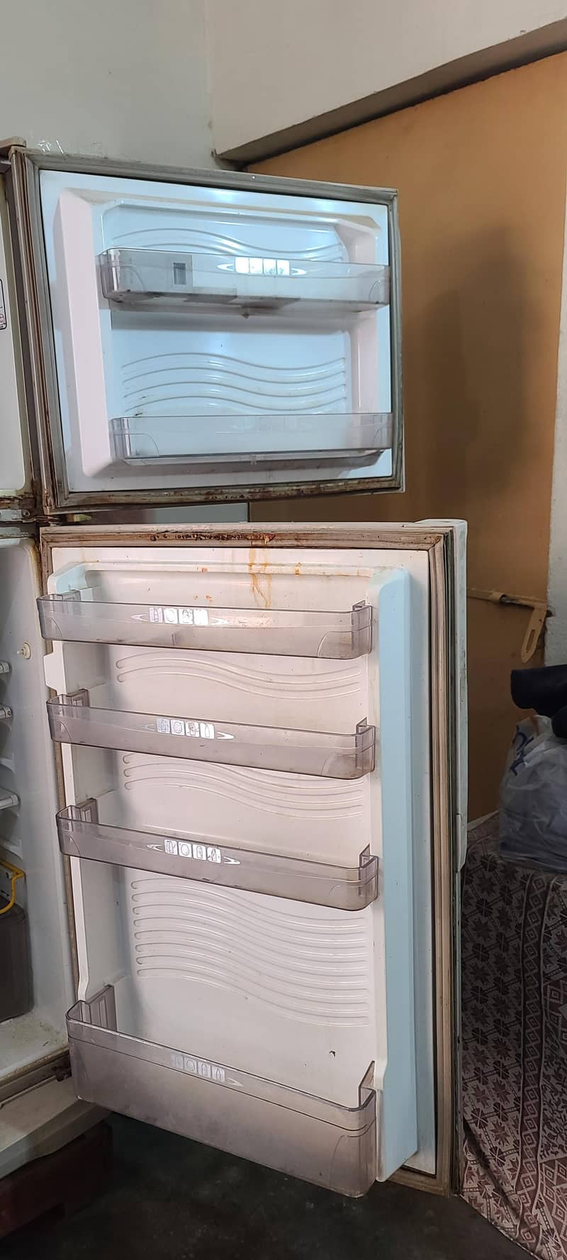 dawlance fridge medium 3