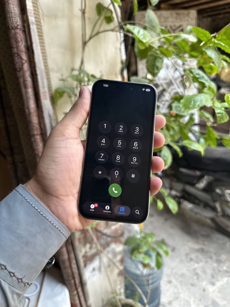 iPhone 15 Pro 2