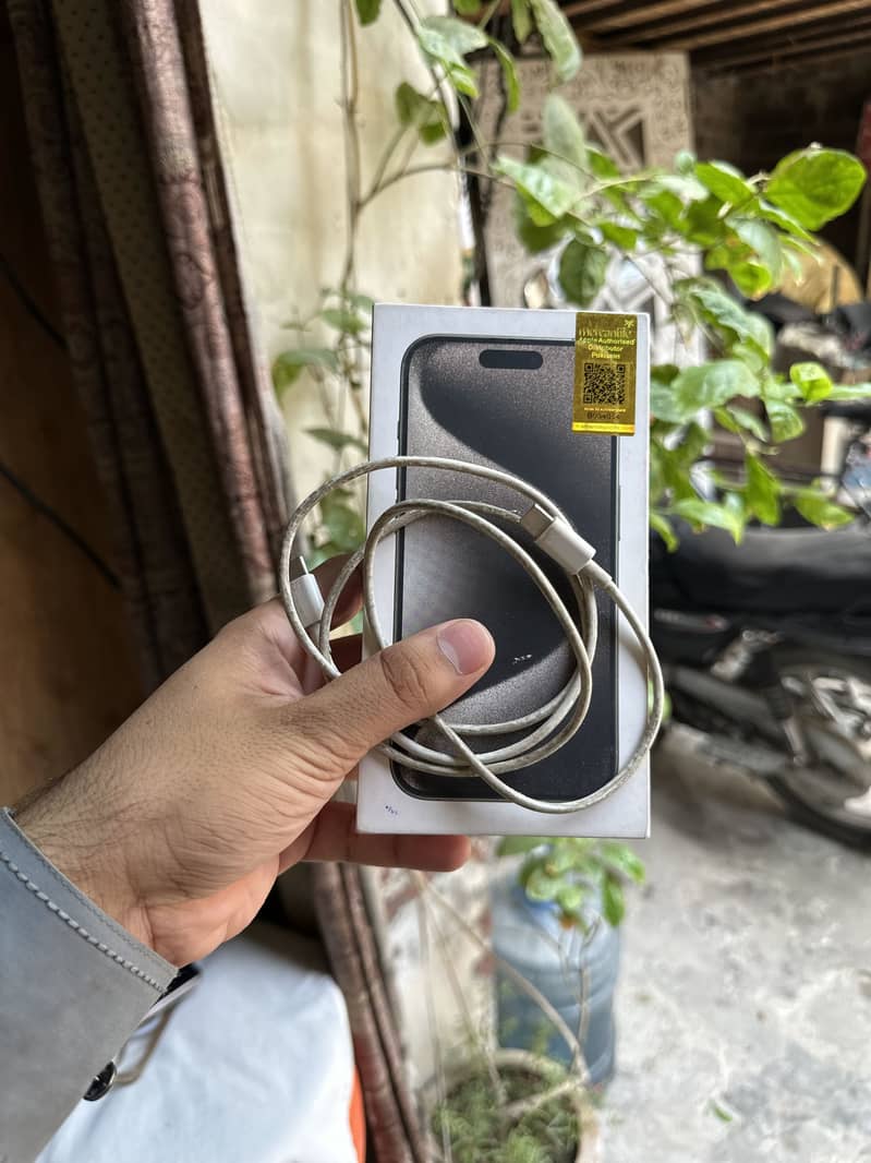 iPhone 15 Pro 9