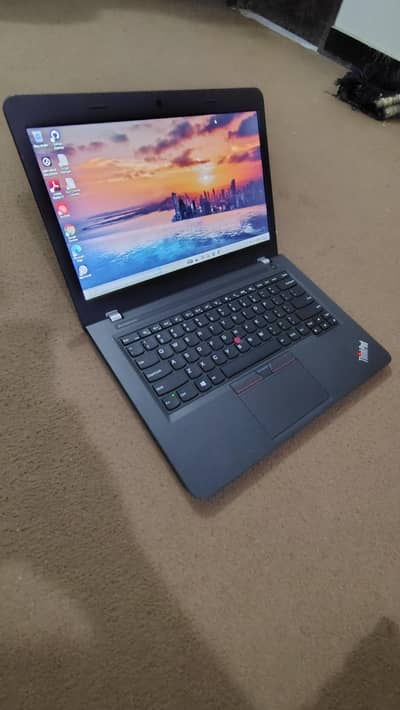 Lenovo Thinkpad E460 | Core i5 6th Generation | 10/10 condition