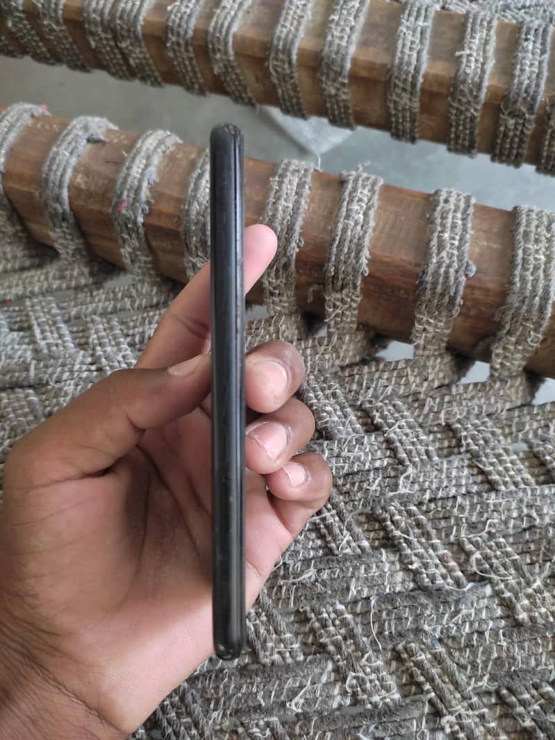 Google Pixel 5 4