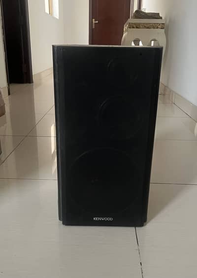 Kenwood 3 Way 3 Speaker System x 4