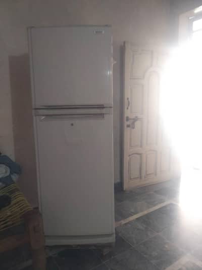 orient large double door fridge good condition and excellent cooling