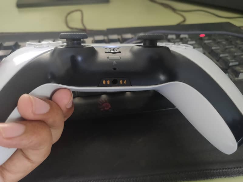 PS5 original controller used 10/10 1