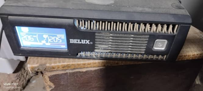 UPS and inverter DELUX