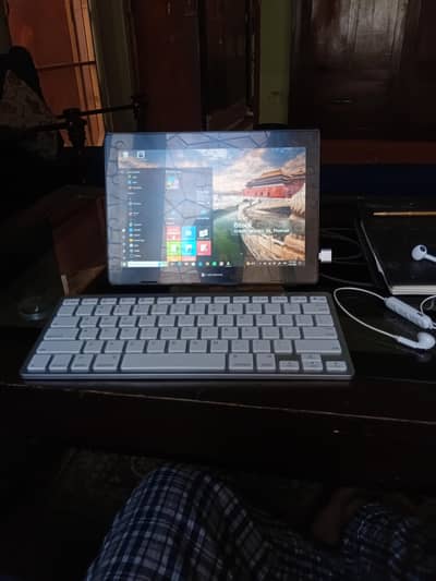 netbook/ touchpad with bluetooth keyboard, mouse, support stand, accs.