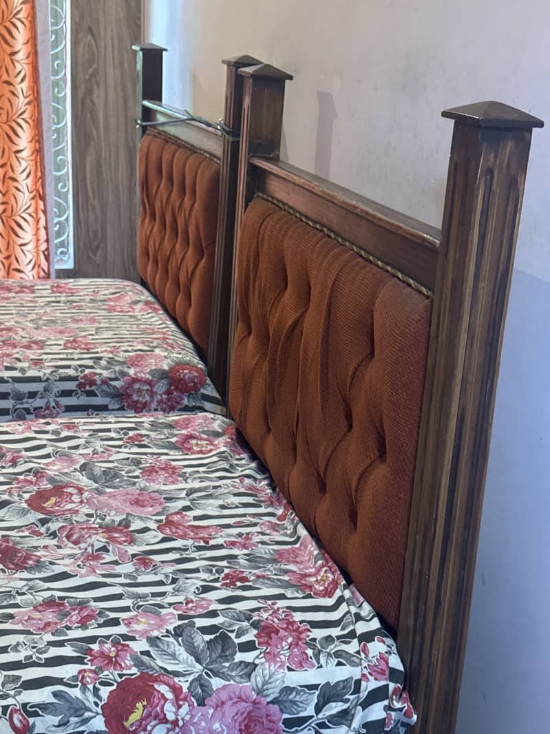 Single bed 4