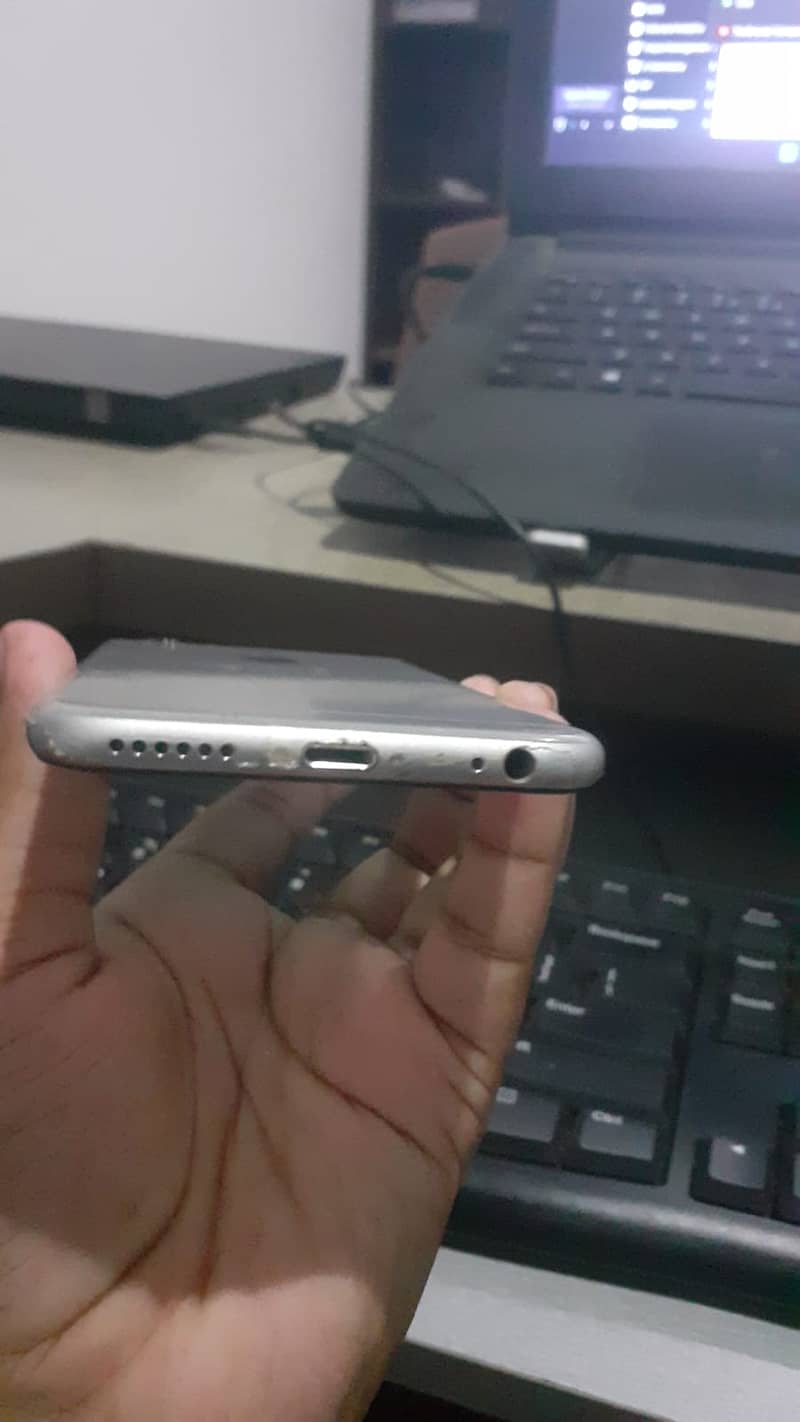 Apple iPhone 6 2
