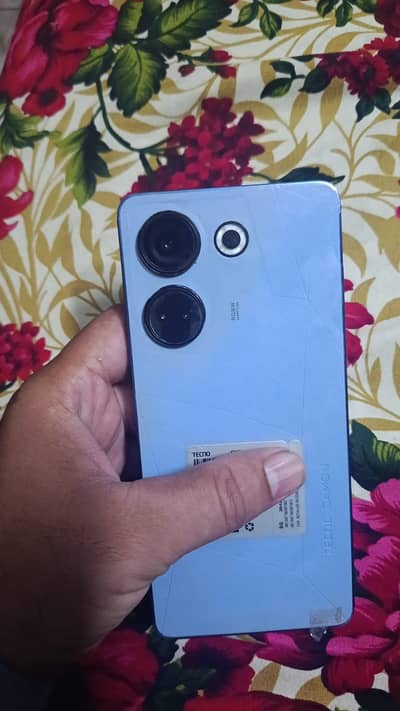 Tecno CAMON 20