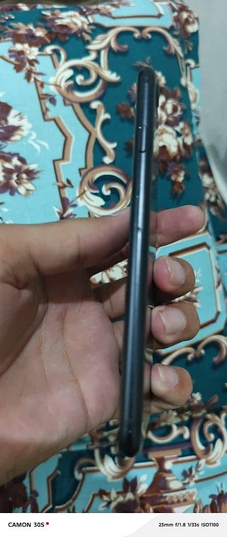 Apple iPhone 7 3
