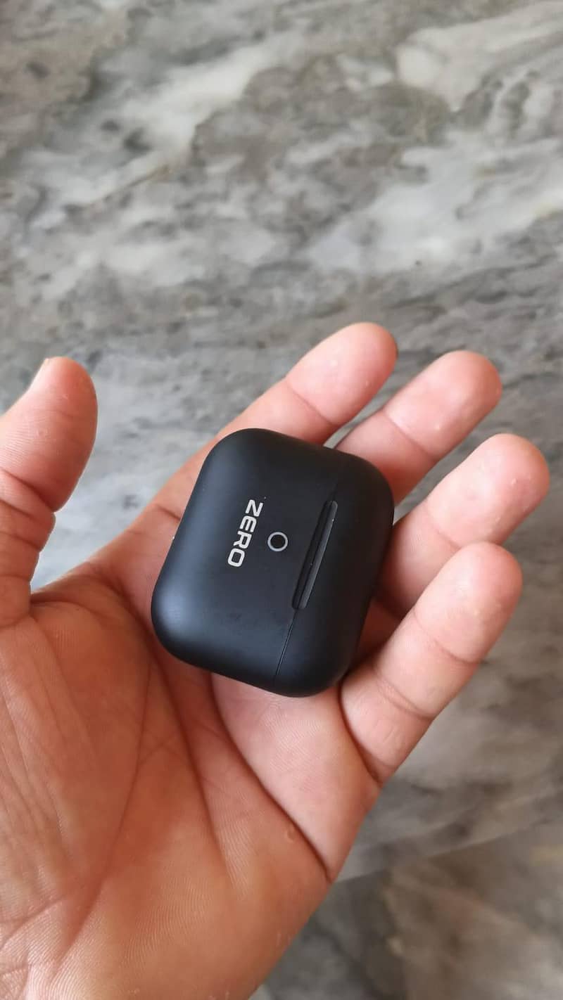 zero airpods 0