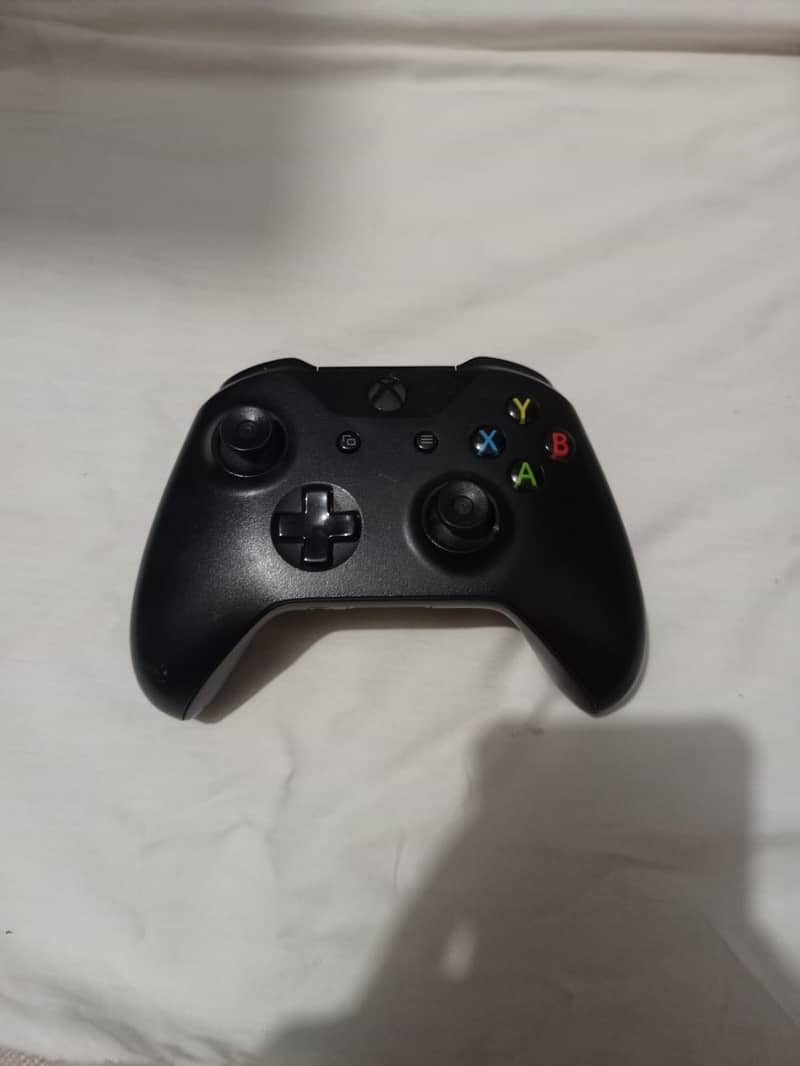Xbox one S 3