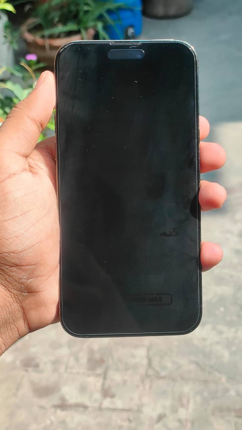 iPhone 14 Pro Max 6