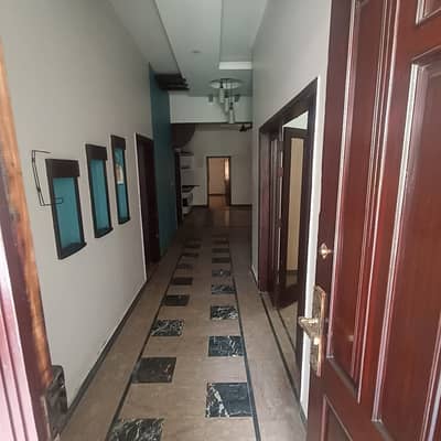 Well Maintained Ground Floor Portion Available On Rent 400 SQ-YARDS