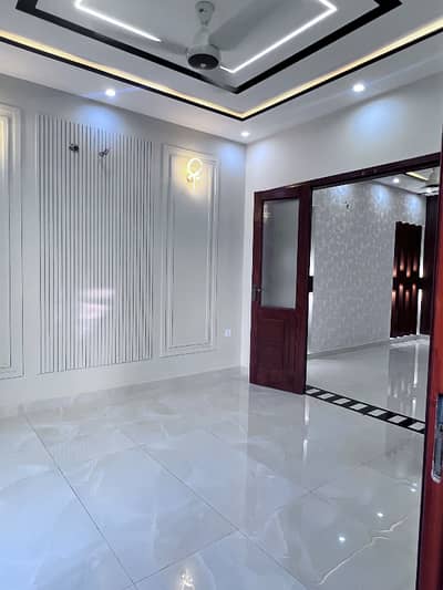 10 MARLA HOUSE FOR SALE IN UET