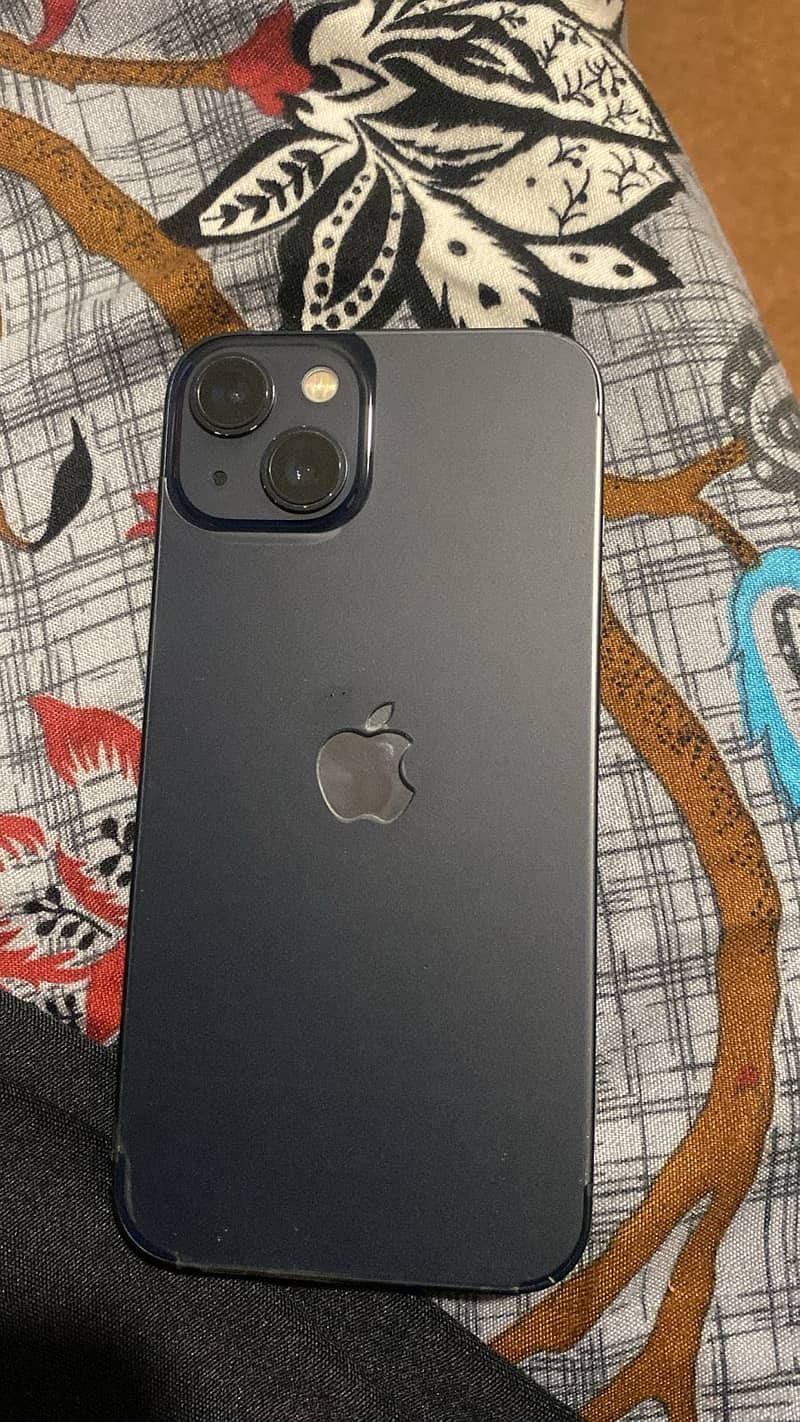 Apple iPhone 13 1