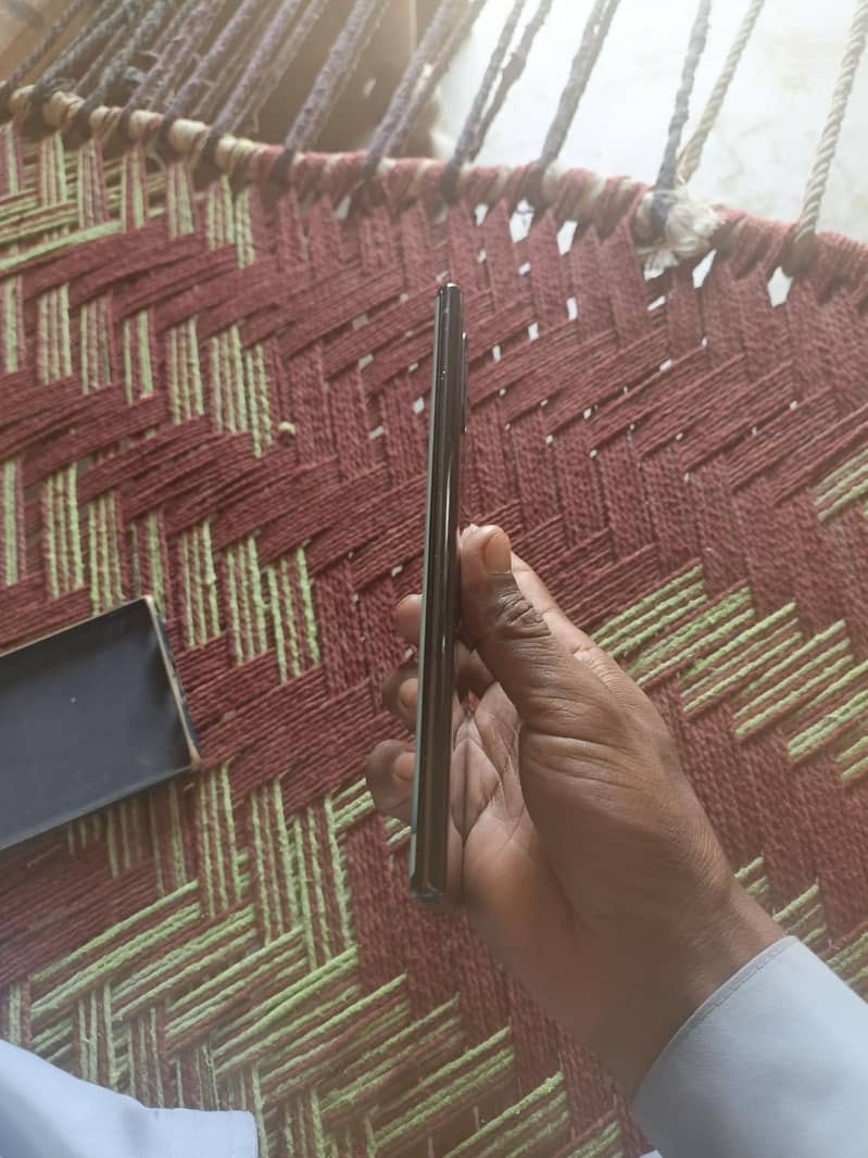 Samsung Mobile Note 10 Plus 5
