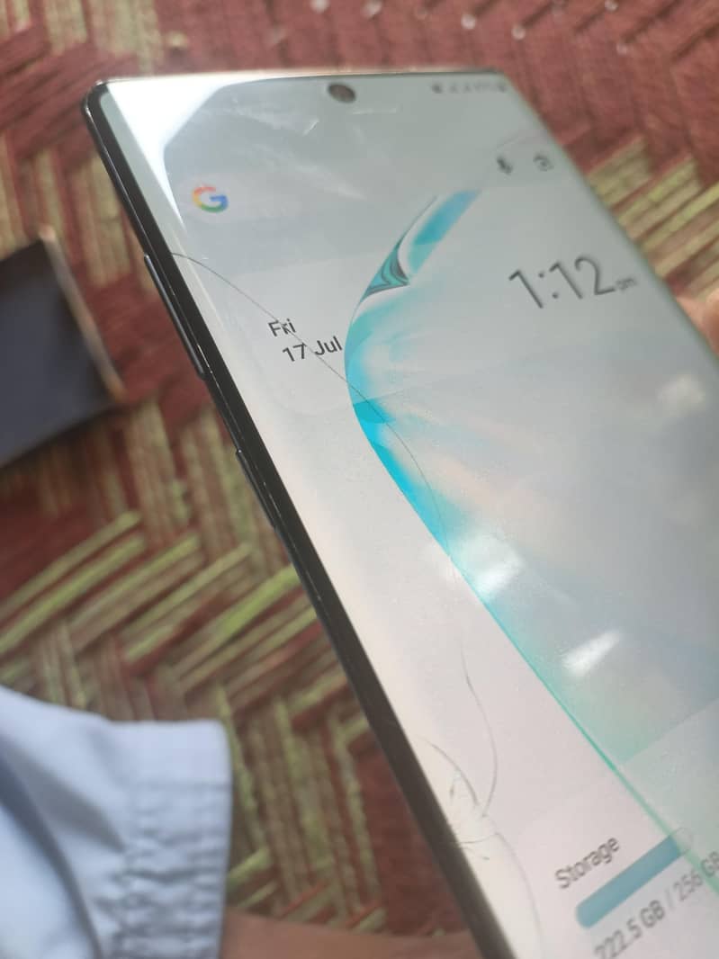 Samsung Mobile Note 10 Plus 12