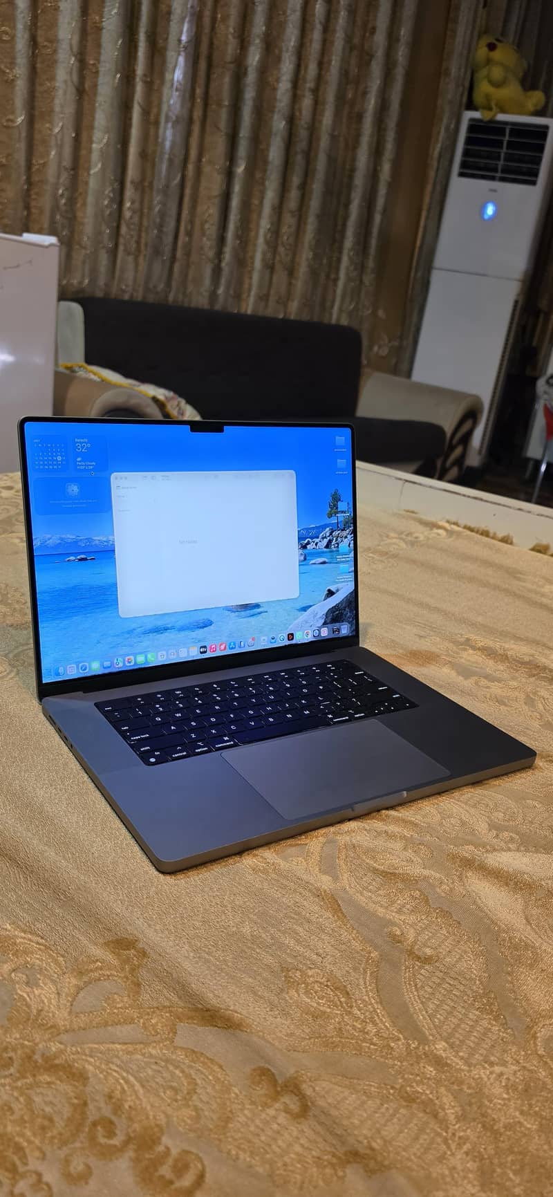macbook pro M1 max 3