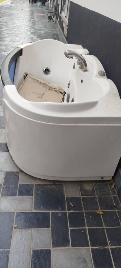 bathing tub