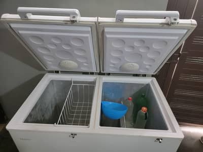 Haier ka freezer hai condition 10/10 body bhi bilkul saaf hai