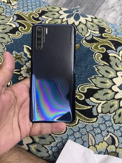 I am selling oppo f15 8gb 128gb condition 10/8