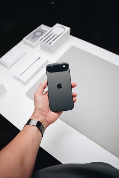 FOR SALE: Apple iPhone Air (Space Black) JV