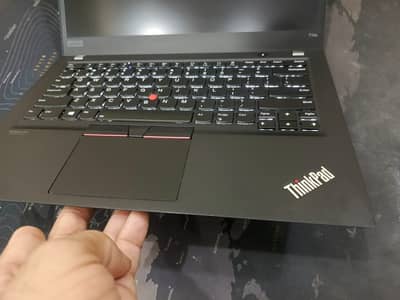 Lenovo ThinkPad T14s Gen 1 Core i7 10th Gen 8GB Ram 256GB SSD 14" Dis