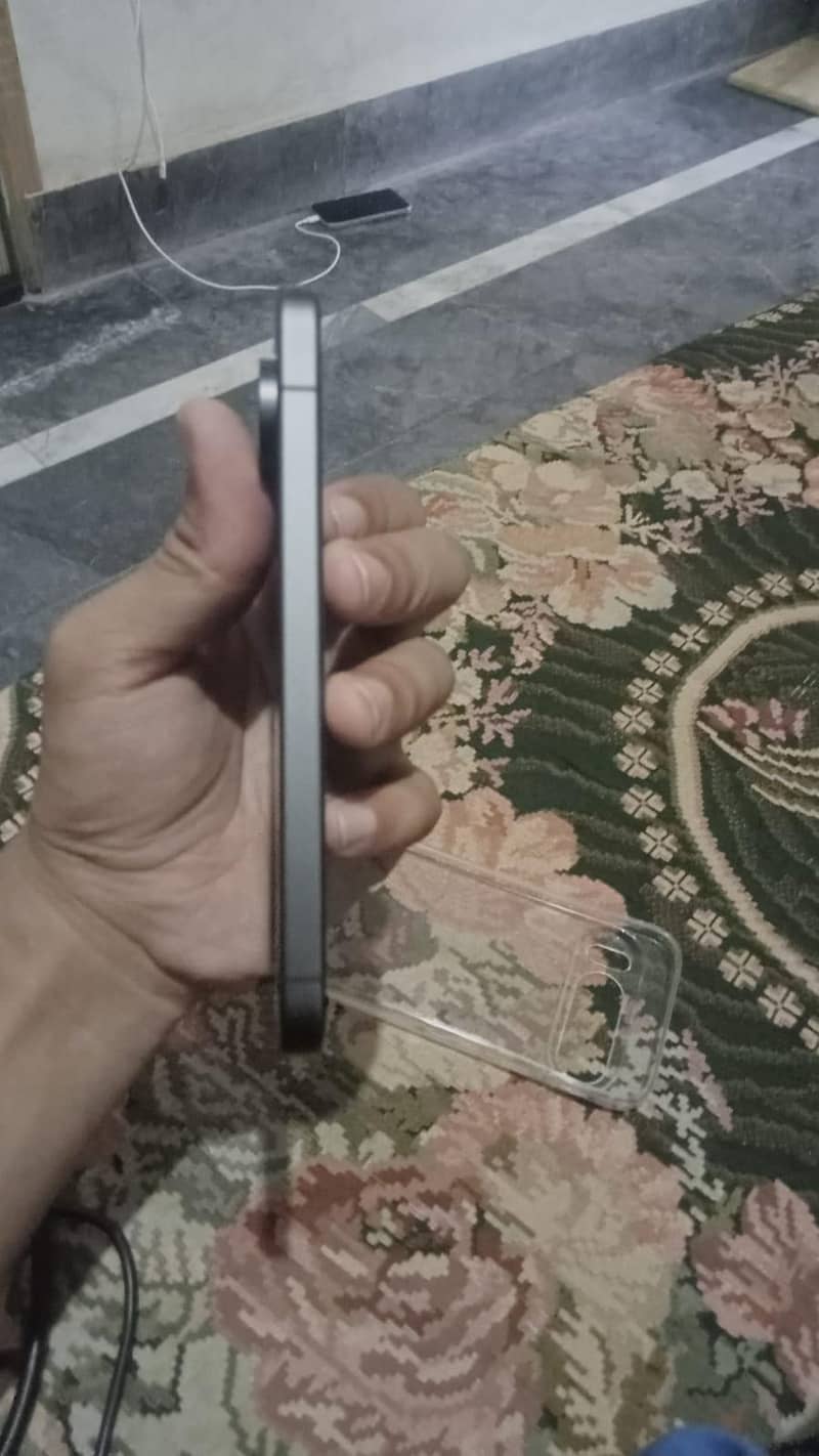 Google Pixel 10 3