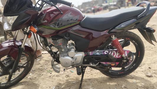 kindly WhatsApp 03270329608