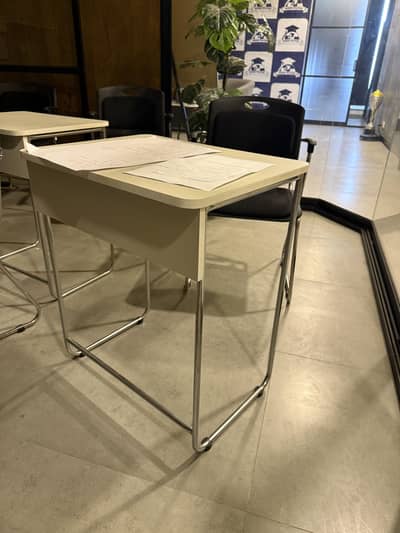 Table for Academy, School or Institute Desk