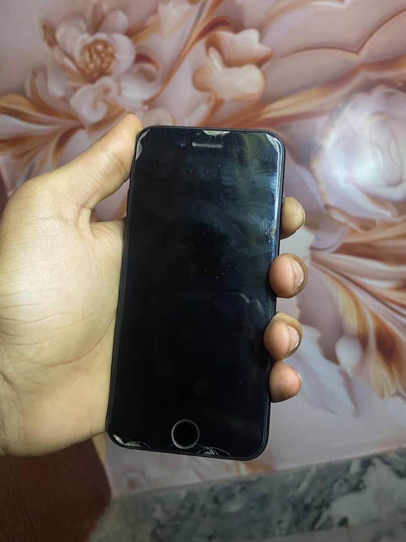 Apple iPhone 7 2