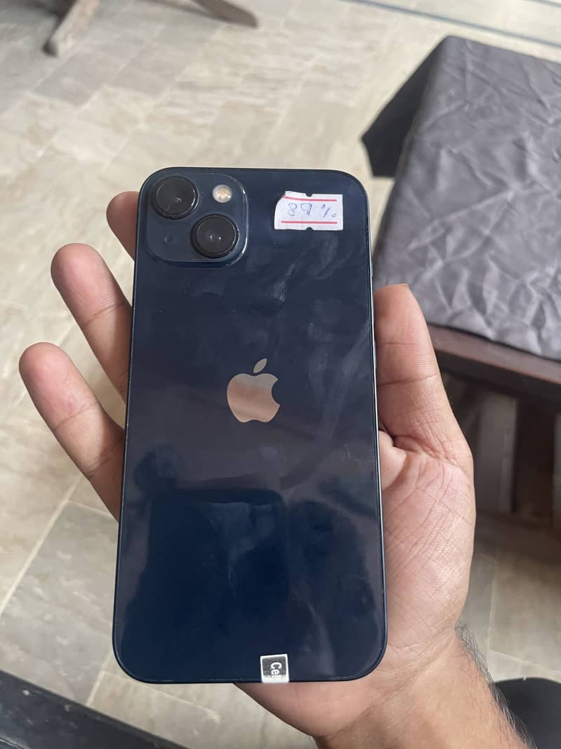 Apple iPhone 13 5