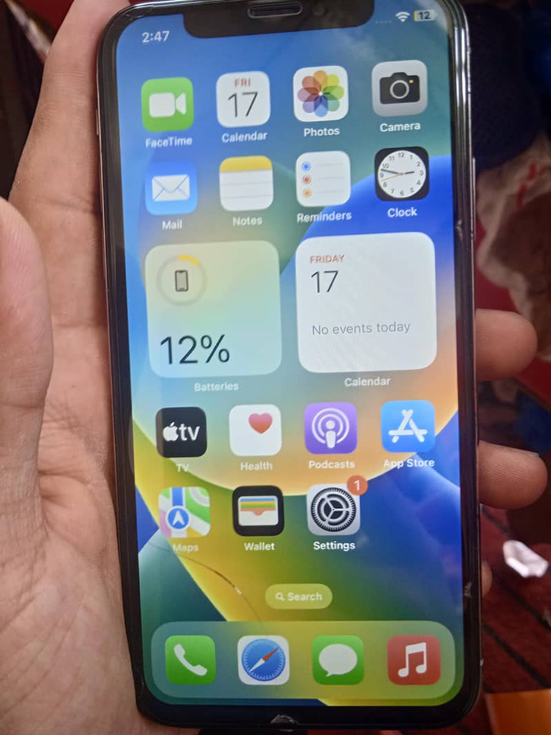 Apple iPhone X 4