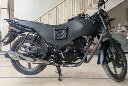 Suzuki GR 150 2025