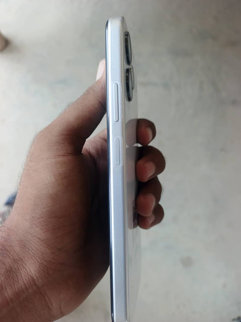 OPPO A6 1
