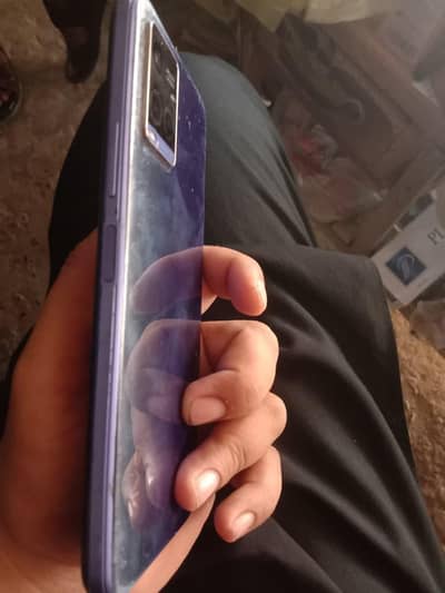 vivo y21 good condition mobail and charger