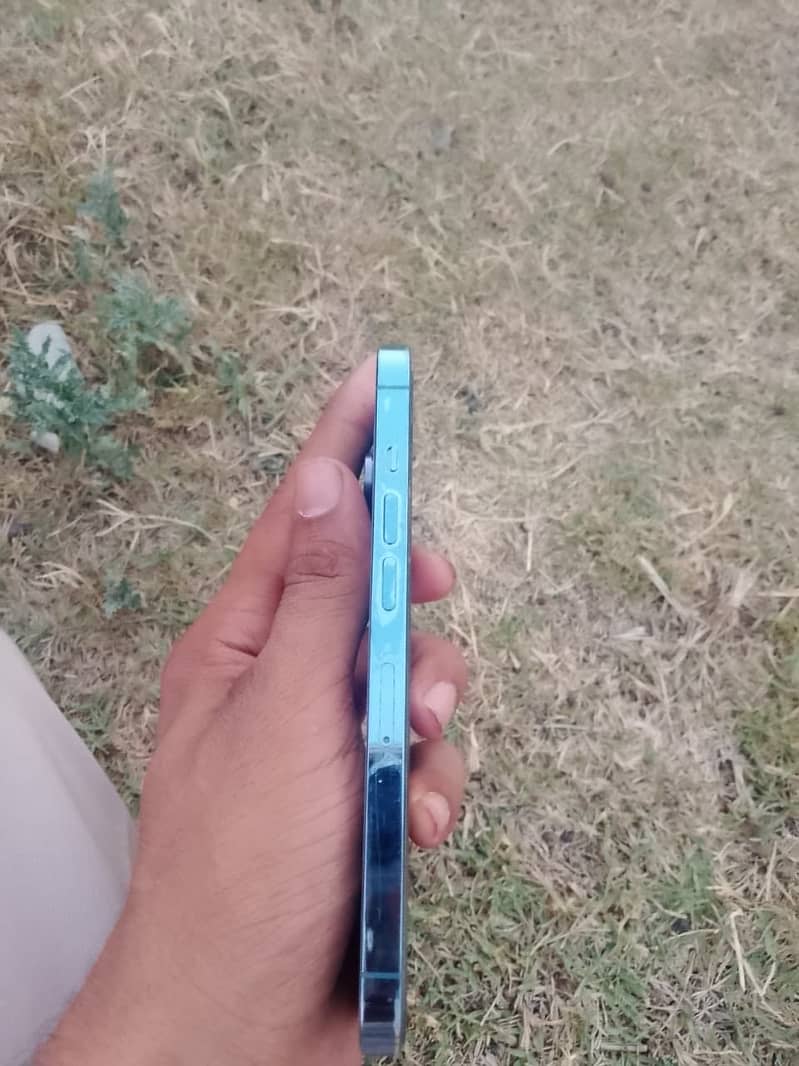 Apple iPhone 13 Pro 1
