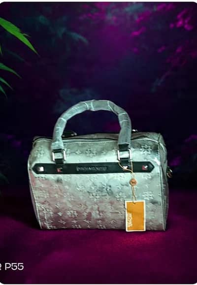 Original Michael Kors Leather Tote Bag - 10/10 Condition