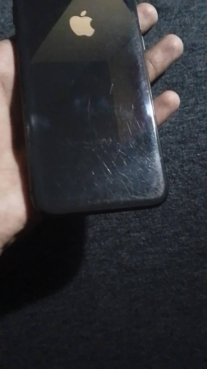Apple iPhone 8 6