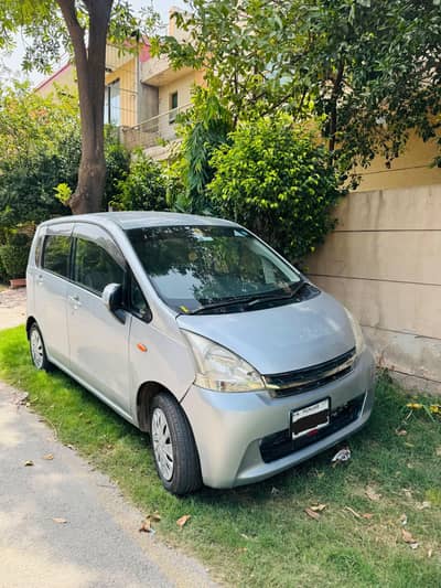 Daihatsu Move 2011