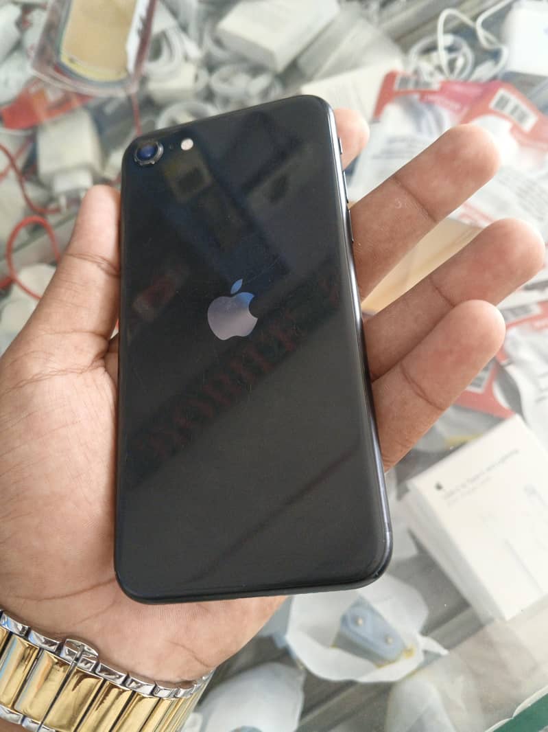 Apple iPhone SE 2 1