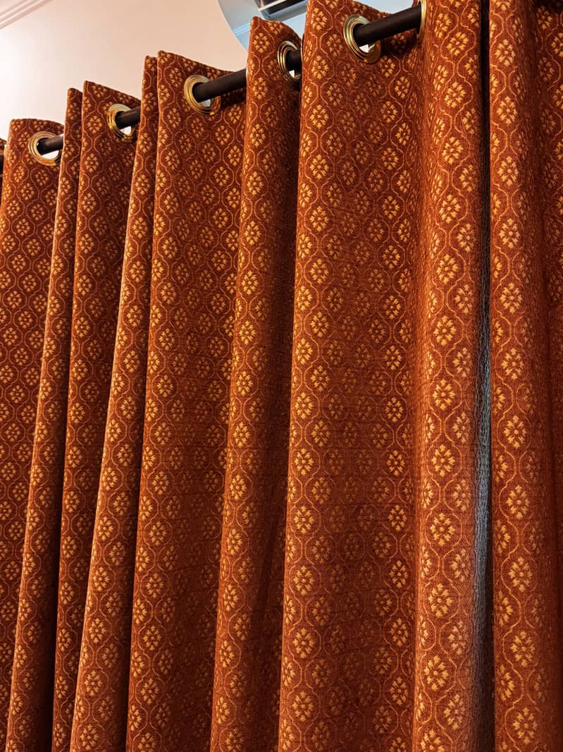 Double Window curtain with lining 1