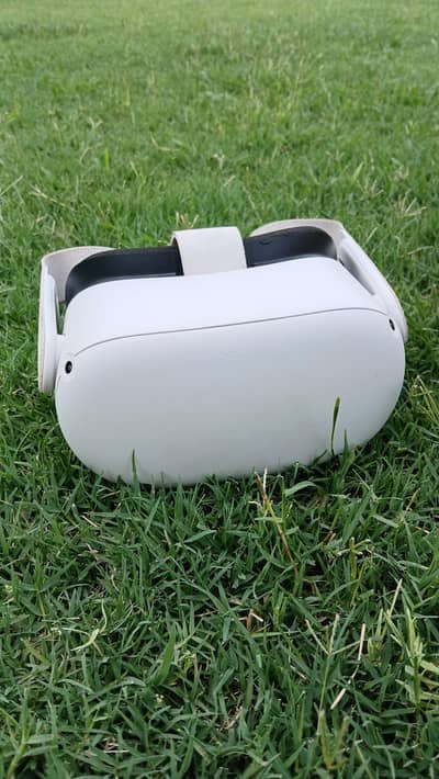 OCULUS 2 VR QUEST WITH BOX