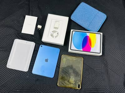 iPad 10th gen Blue 64GB mint condition with original box