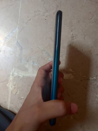 Tecno Spark Go 6 for sale, 2GB RAM / 32GB Storage.