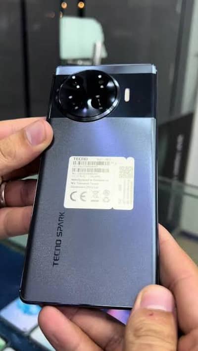 Tecno Spark 20 Pro Plus 16 GB 256 GB With 33watt Original Charger