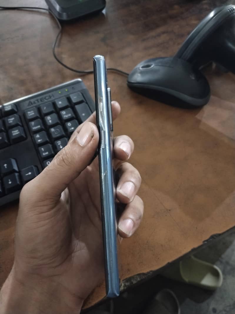 OnePlus 8 2