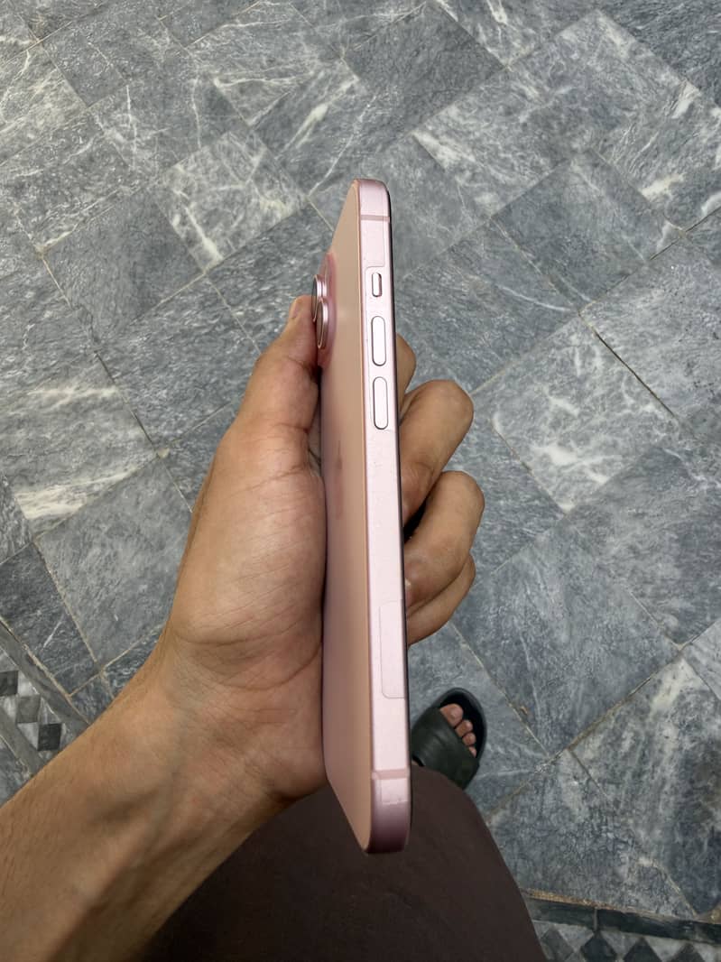 Apple iPhone 15 1
