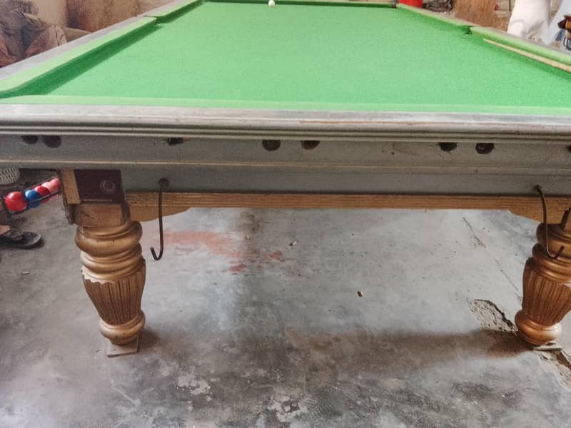 snooker table 0